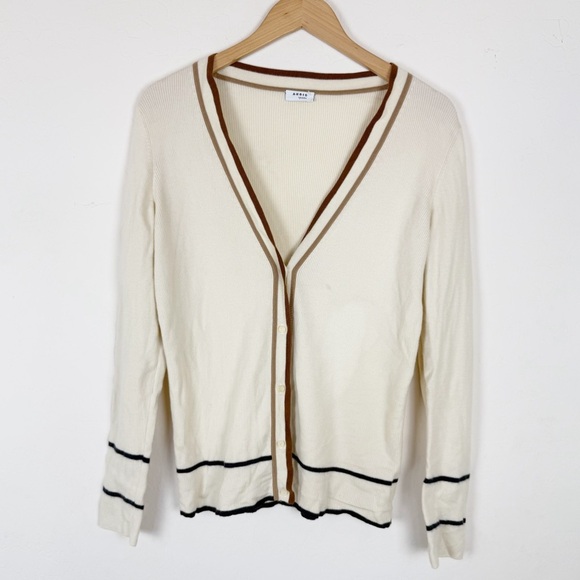 Akris Punto Cream V-Neck Button Down Sweater 100% Virgin Wool Stripes - Picture 1 of 8